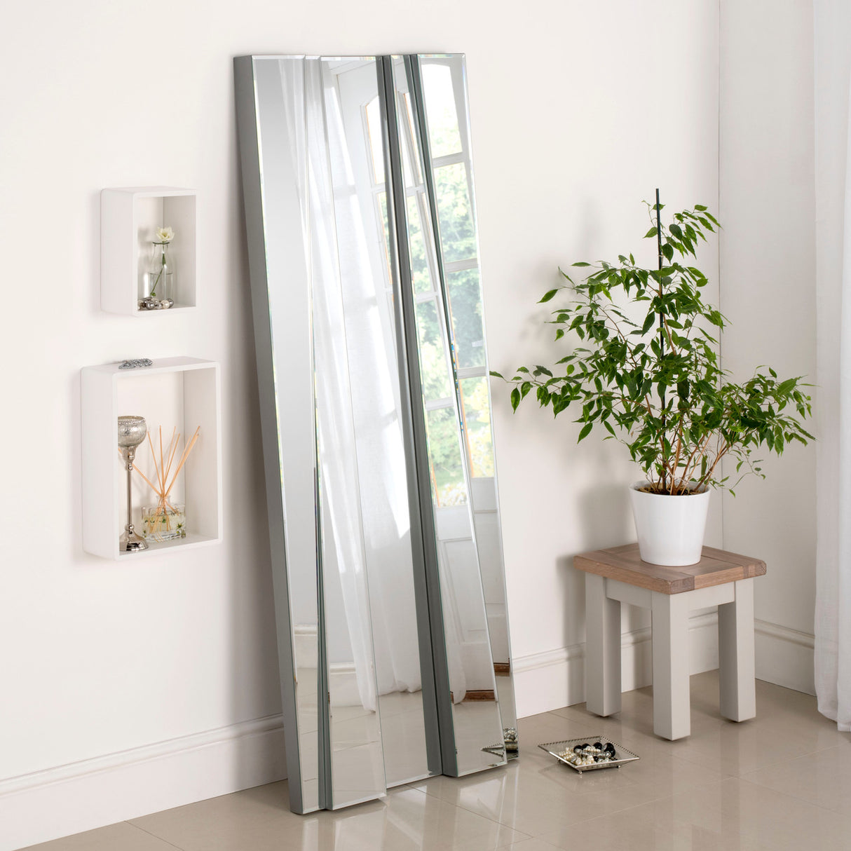 Frameless rectangular layering beveled edge glass mirror