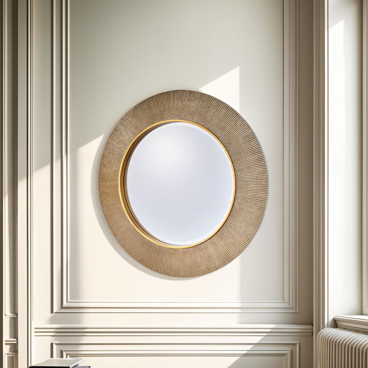 Edvin gold round mirror