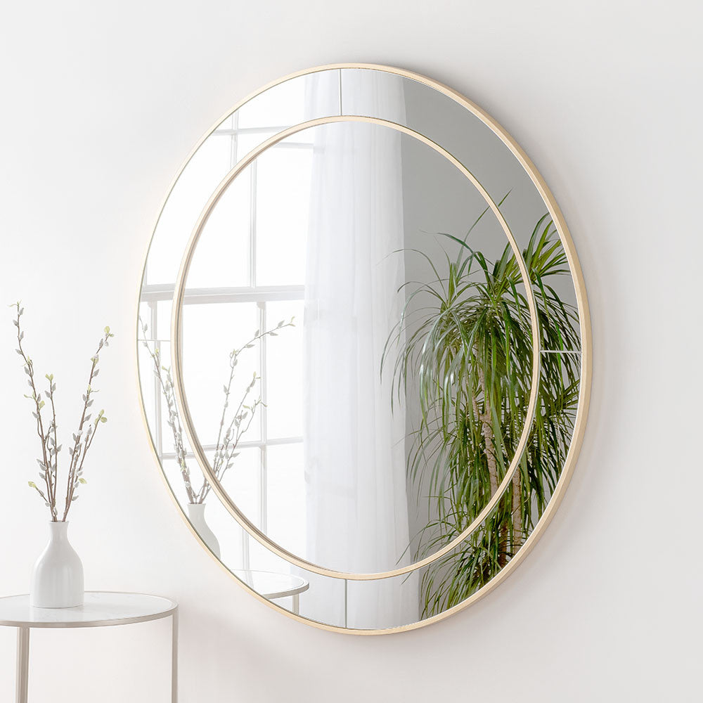 Elegant round gold mirror