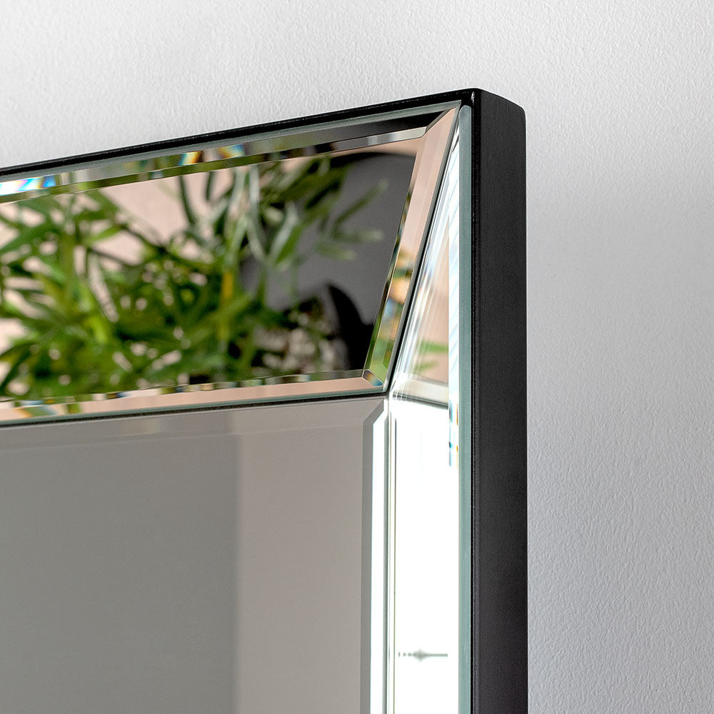 Liban detail mirror
