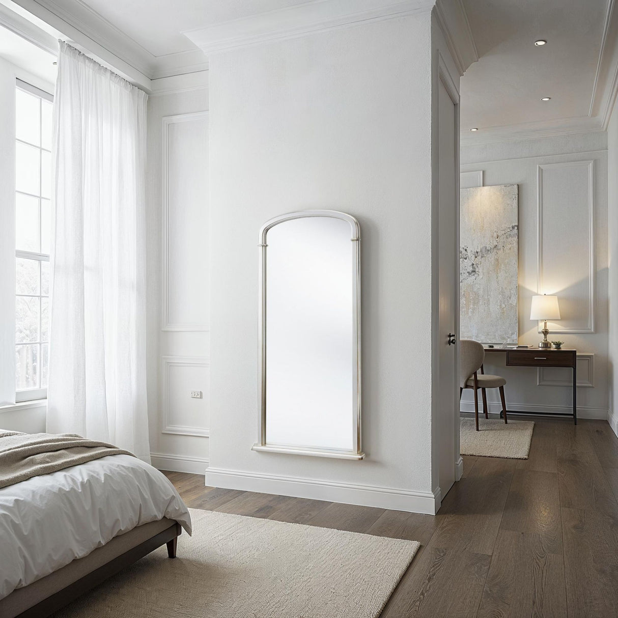 Curved refined wall mirror silver