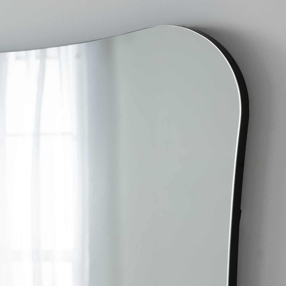 Irregular rectangular curved minimal black frame full length glass mirror